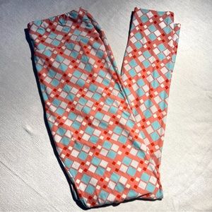 LuLaRoe Pink and Blue Diamond Leggings